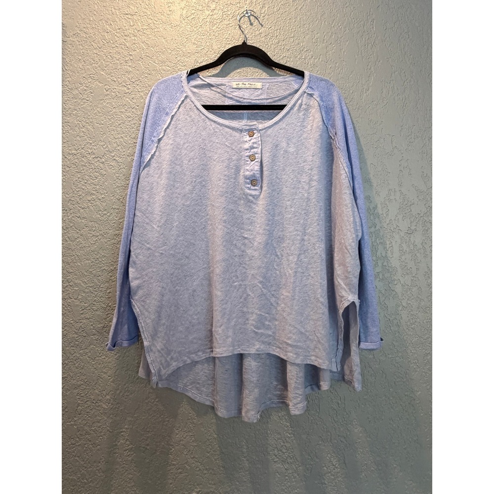 We The Free Free People Light Blue Henley Oversized High Low Top Small OB513524